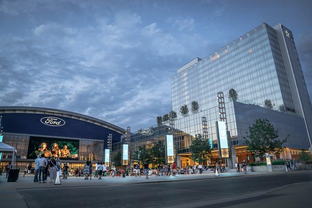 crowded exterior of the ford center